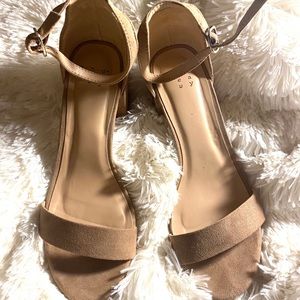 Low Heel Sandals